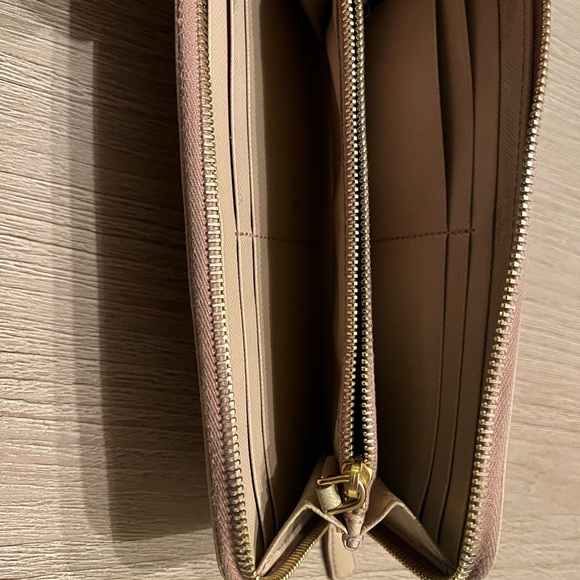 LOW START Prada Wallet (EUC) - Picture 3 of 6